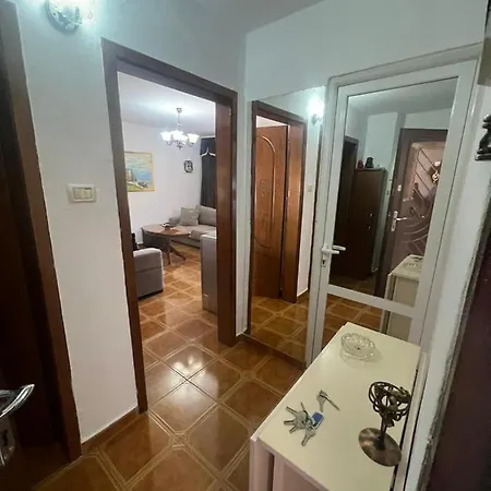 Komod Perla
